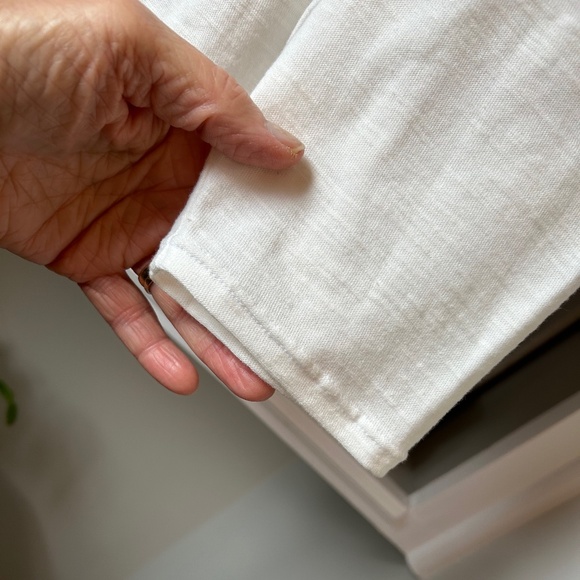 #44. STRETCHY KNIT Shorts, - Picture 4 of 4